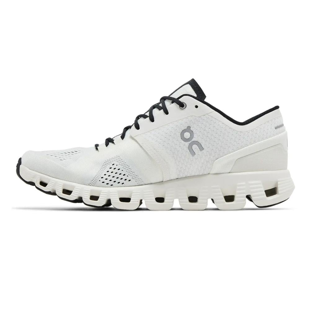 On Running Cloud X Running Shoe – White