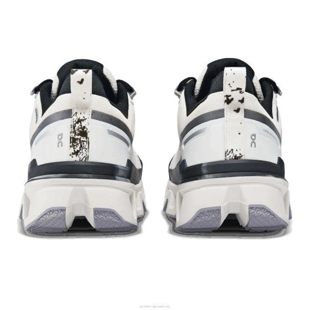 On-Running Cloudwander Waterproof "White"