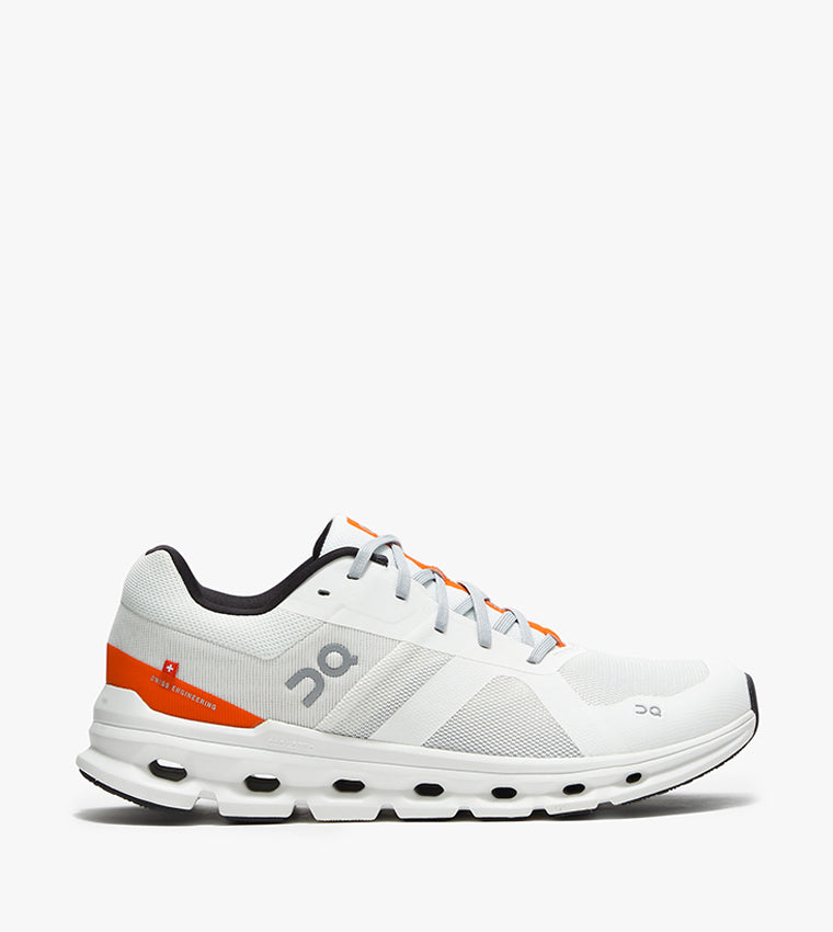ON Running Cloudpulse – White / Orange